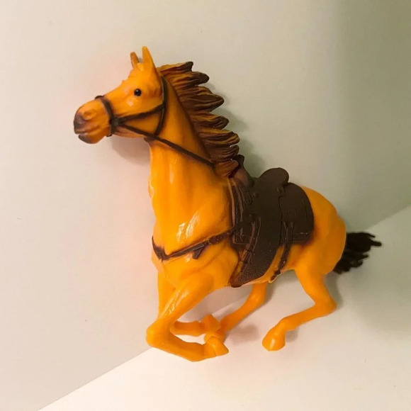 New Ray Toys Collectible  Galloping Horse 3 Inch Tall Figure - Picture 7 of 9